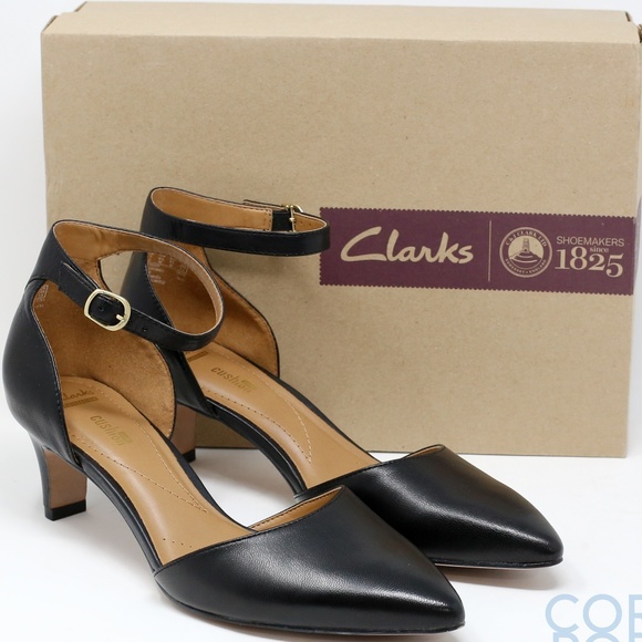 clarks shoes reading